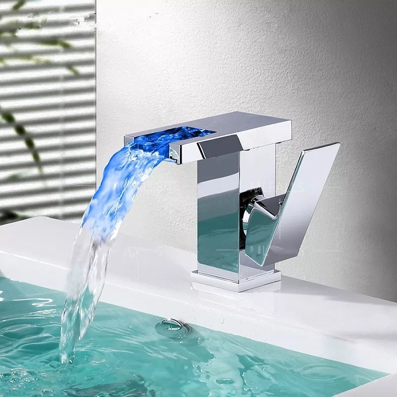 Luminous waterfall faucet